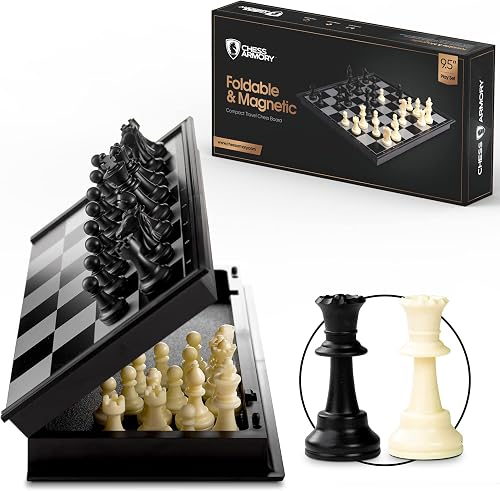 Magnetic travel chess set